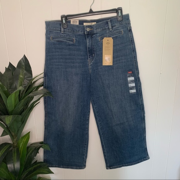 NWT Levi Classic Wide-Leg Crop - Picture 5 of 16